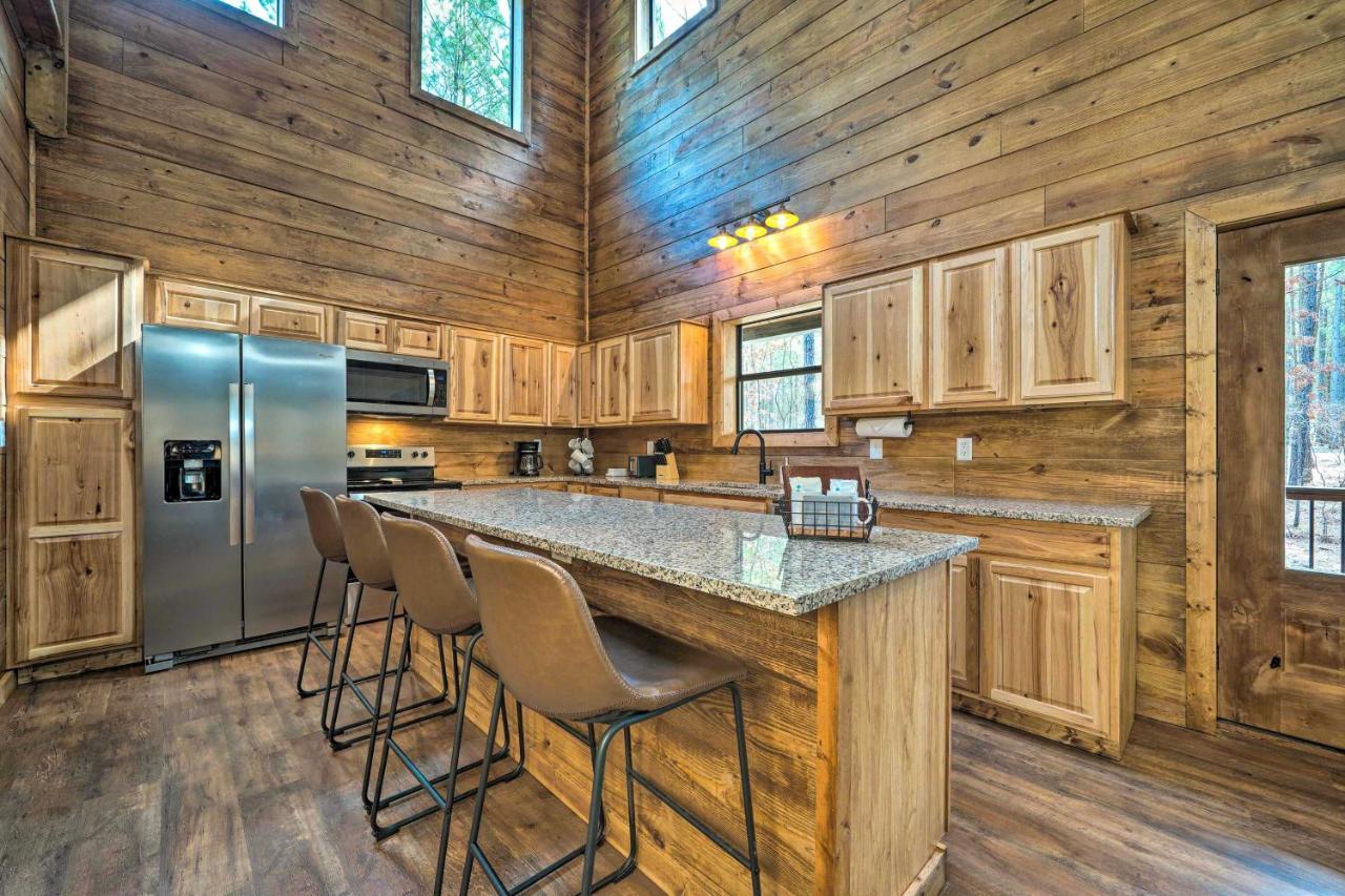 Sutton Ridge Cabin Rental Hot Tub And Swing Set! Broken Bow Εξωτερικό φωτογραφία